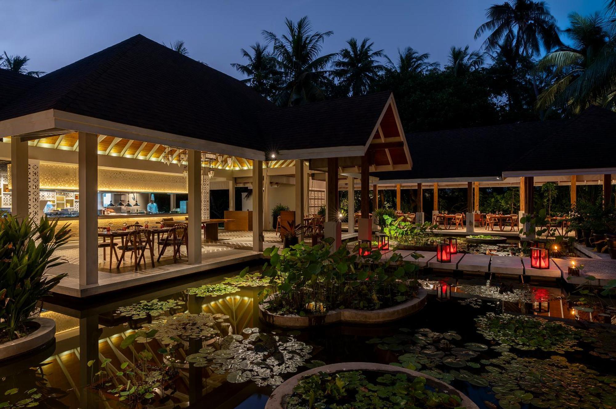 Dhigali Maldives - A Premium All-Inclusive Resort Meedhoo  Exterior photo
