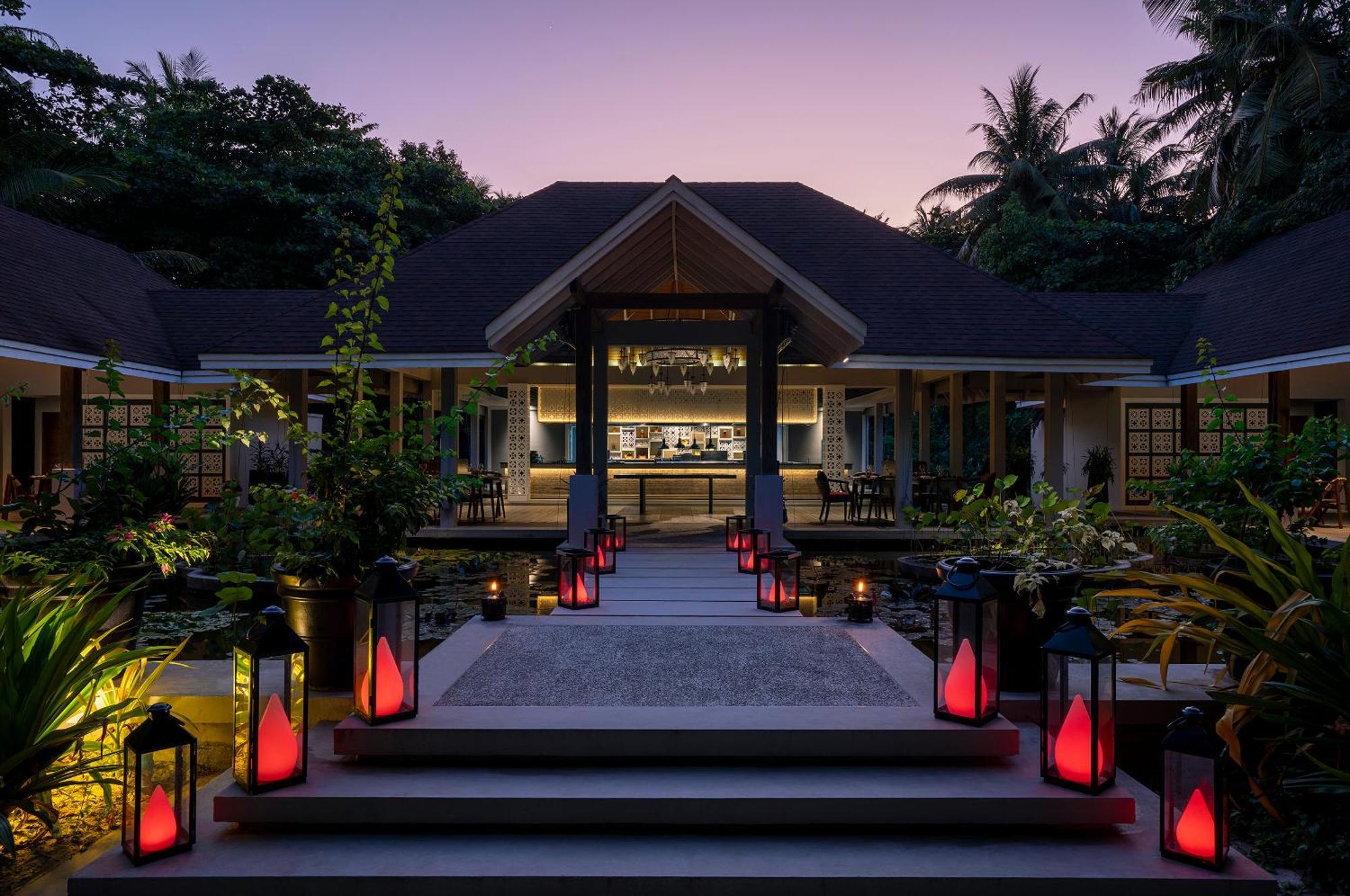 Dhigali Maldives - A Premium All-Inclusive Resort Meedhoo  Exterior photo