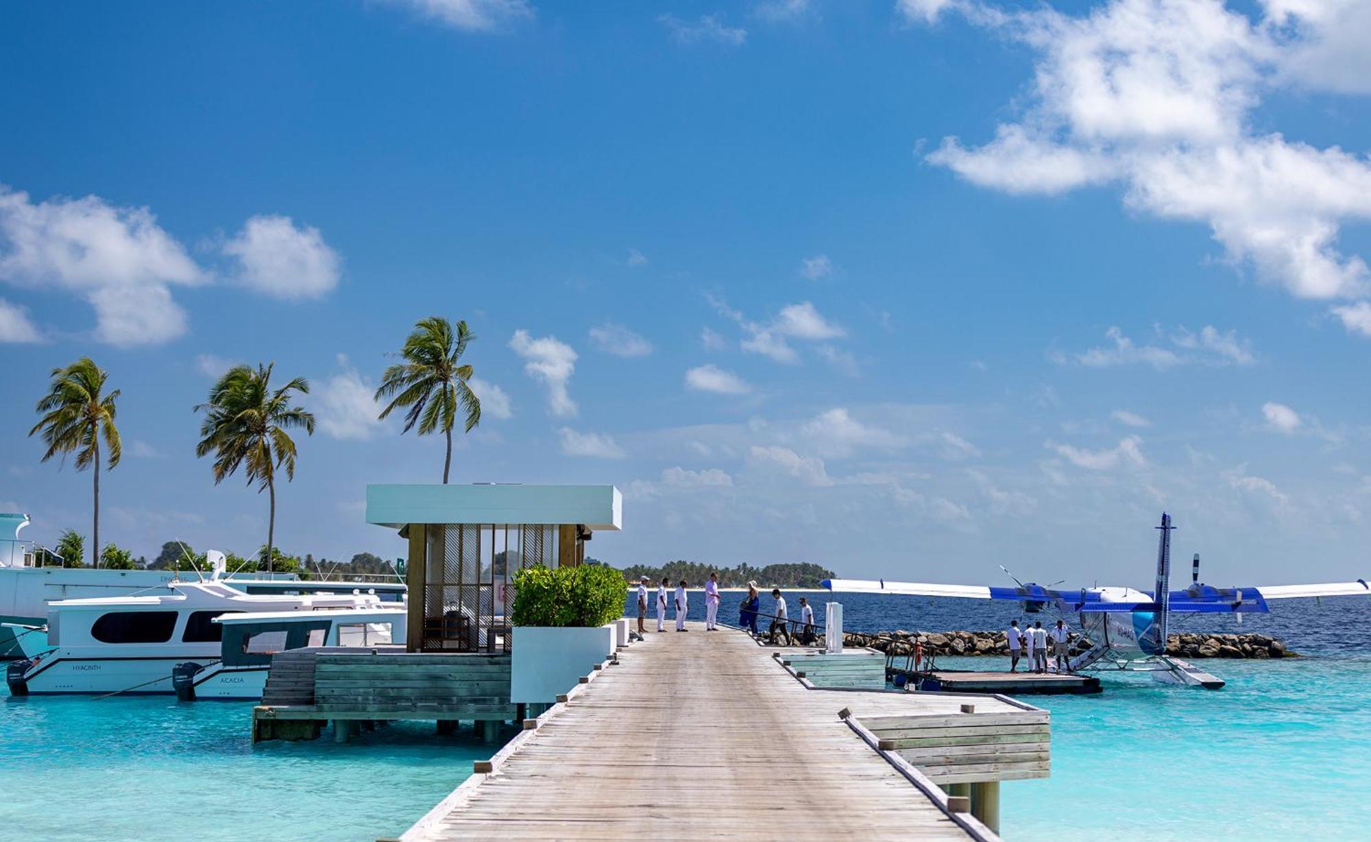 Dhigali Maldives - A Premium All-Inclusive Resort Meedhoo  Exterior photo
